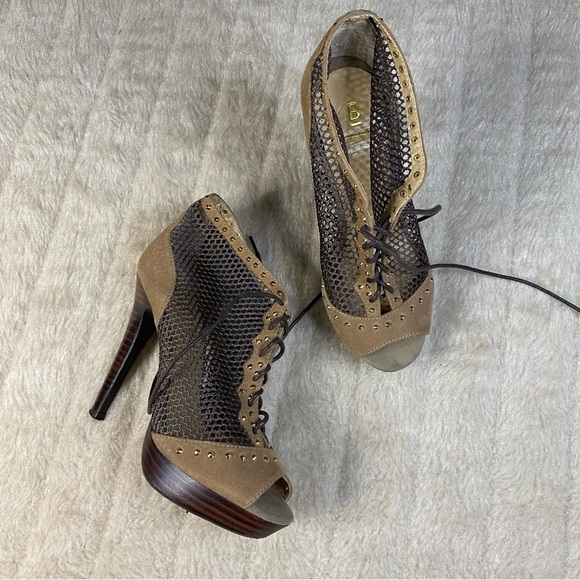 𝅺BAKERS Studded Fishnet Heels - Picture 1 of 7